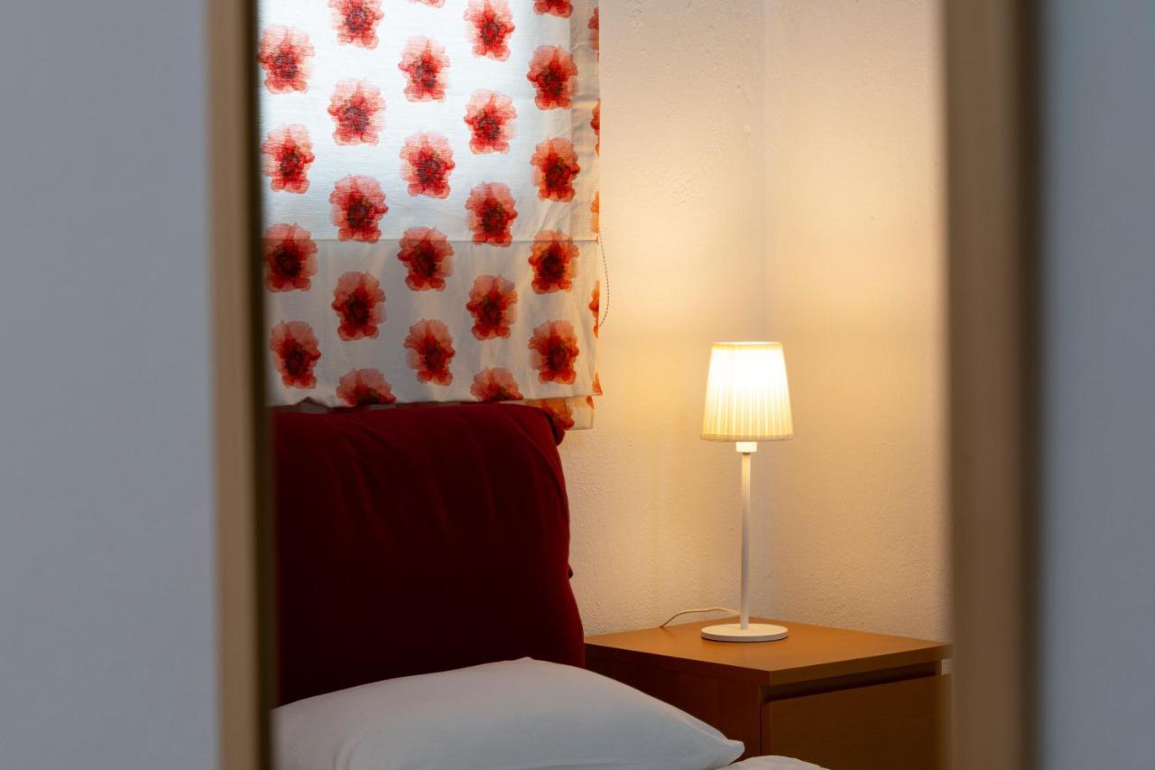 Sea Path Apartment Palaiontsiflikion Bagian luar foto