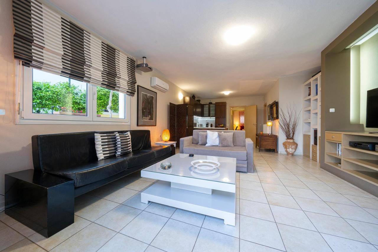 Sea Path Apartment Palaiontsiflikion Bagian luar foto
