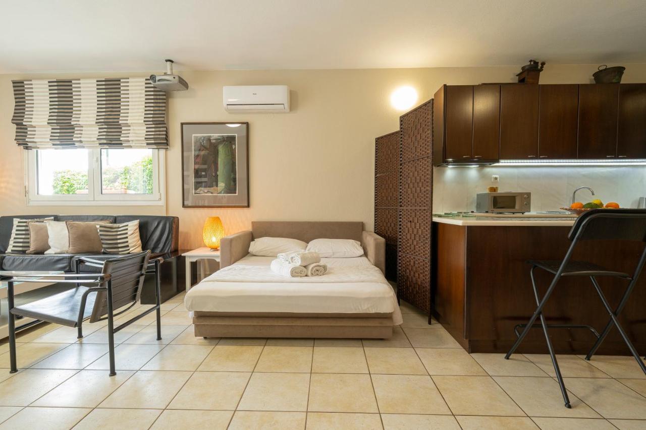 Sea Path Apartment Palaiontsiflikion Bagian luar foto