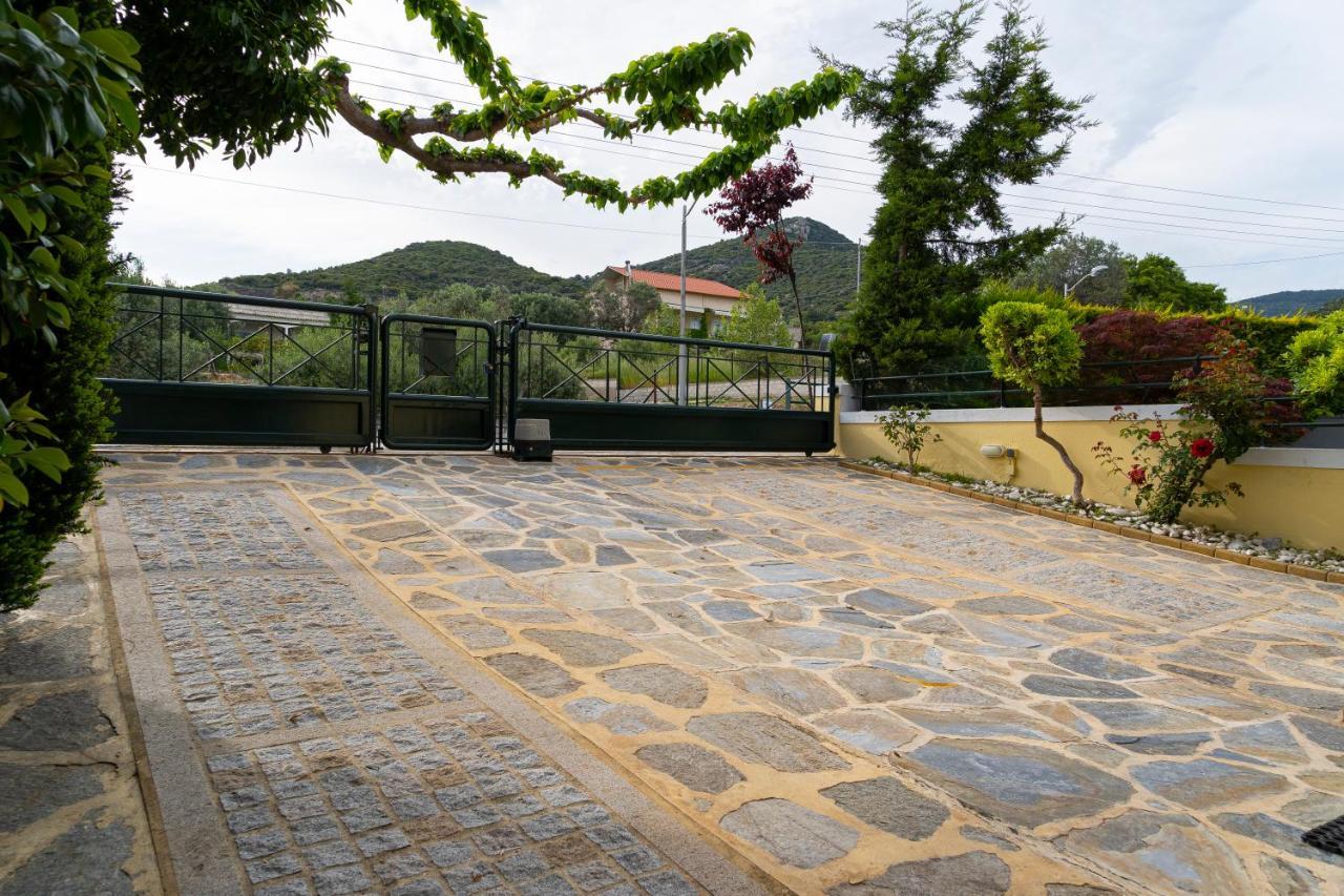 Sea Path Apartment Palaiontsiflikion Bagian luar foto
